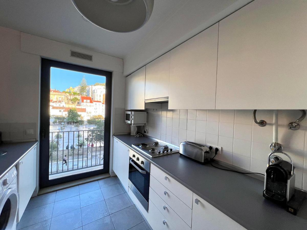Luxury Castle View Apartment Lisbon Exterior photo