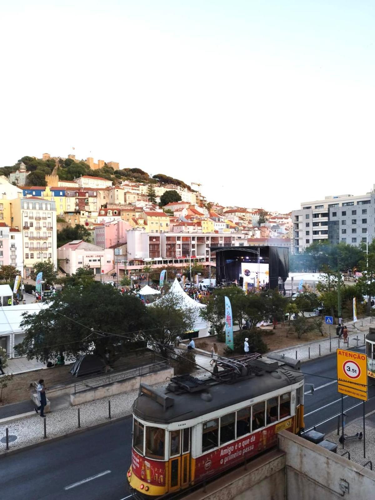 Luxury Castle View Apartment Lisbon Exterior photo